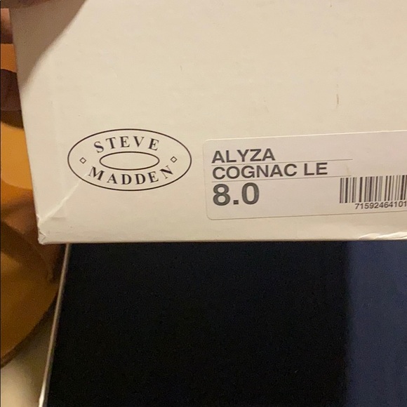 Sandals - Picture 3 of 3